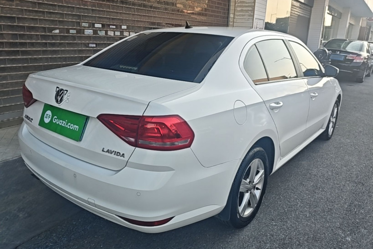 Volkswagen Lavida 2019 #7 Volkswagen Lavida 2019 car image #7
