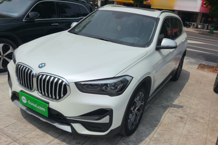 BMW X1 2021 #2 BMW X1 2021 car image #2