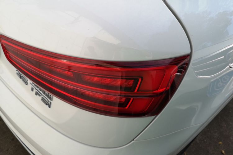 Audi Q3 2019 #8 Audi Q3 2019 car image #8