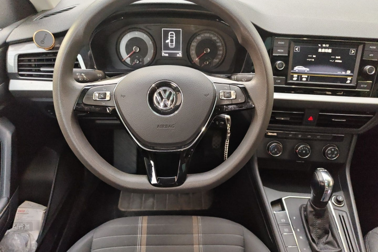 Volkswagen Lavida 2019 #12 Volkswagen Lavida 2019 car image #12