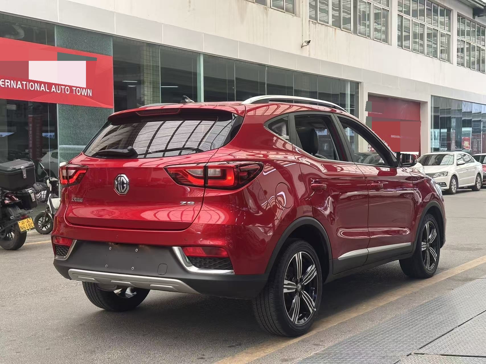 MG ZS 2018 immagine di auto #4