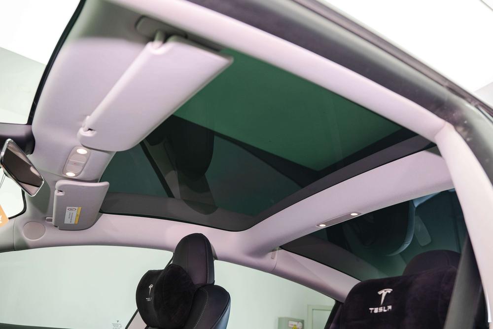 Tesla Model 3 2023 car image #22