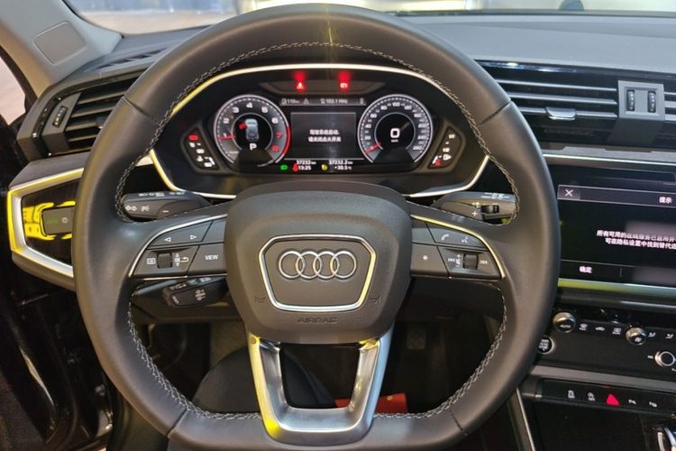 Audi Q3 2023 #11 Audi Q3 2023 car image #11