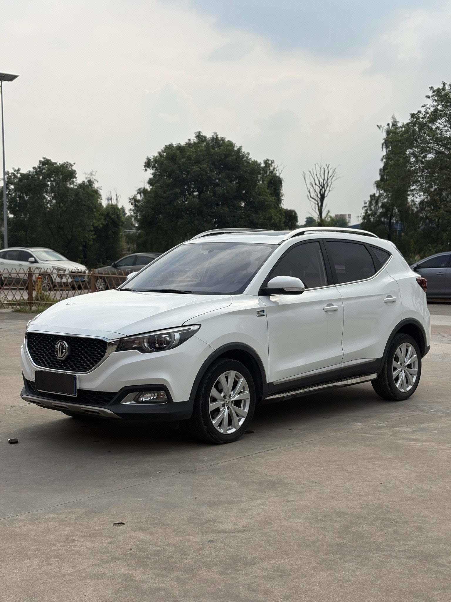 MG ZS 2017 car image 