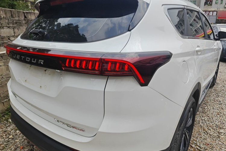 Jetour X70 PLUS 2020 car image #8