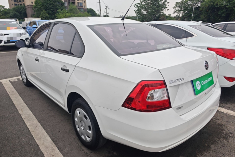 Skoda Rapid 2016 #5 Skoda Rapid 2016 image de voiture #5