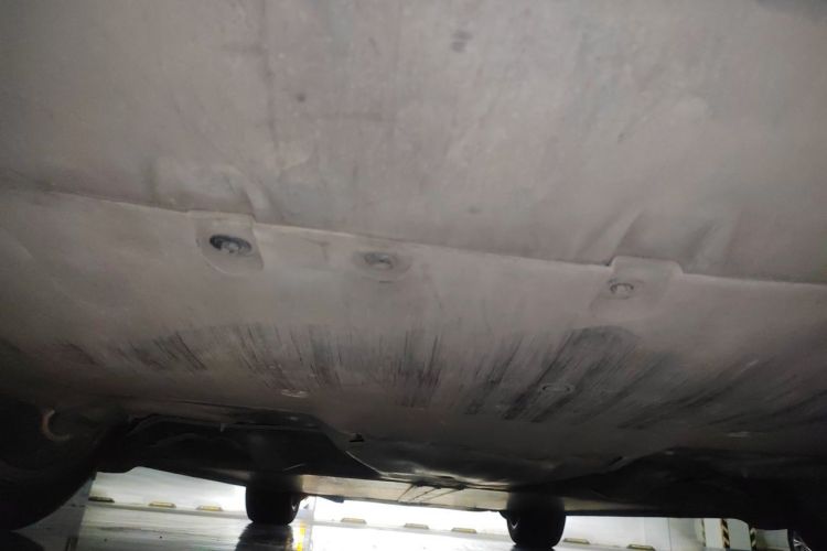 Tesla Model Y 2022 car image #30