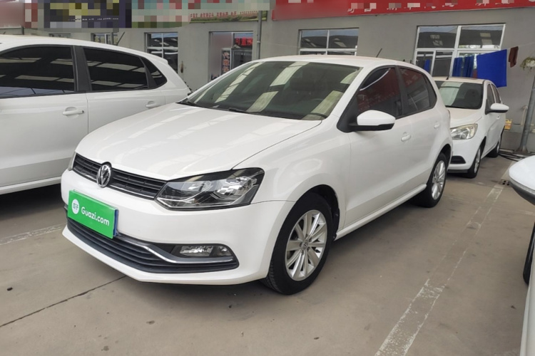 Volkswagen Polo 2016 car image #2