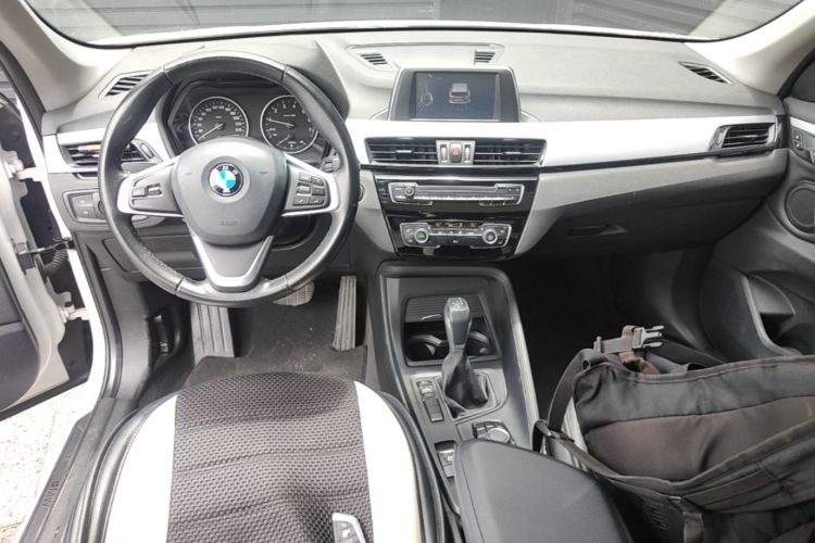 BMW X1 2017 #11 BMW X1 2017 car image #11