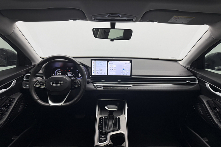 GEELY Emgrand 2024 #14 GEELY Emgrand 2024 car image #14