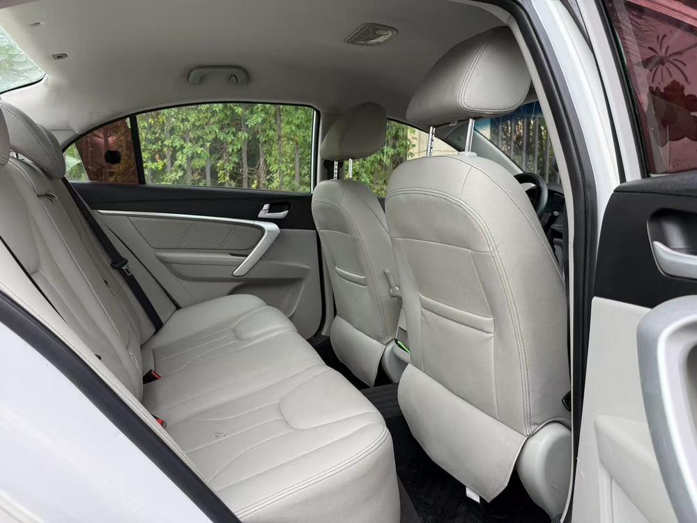 GEELY Emgrand 2016 #9 GEELY Emgrand 2016 car image #9
