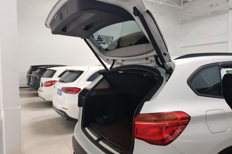 BMW X1 2018 #19 BMW X1 2018 car image #19
