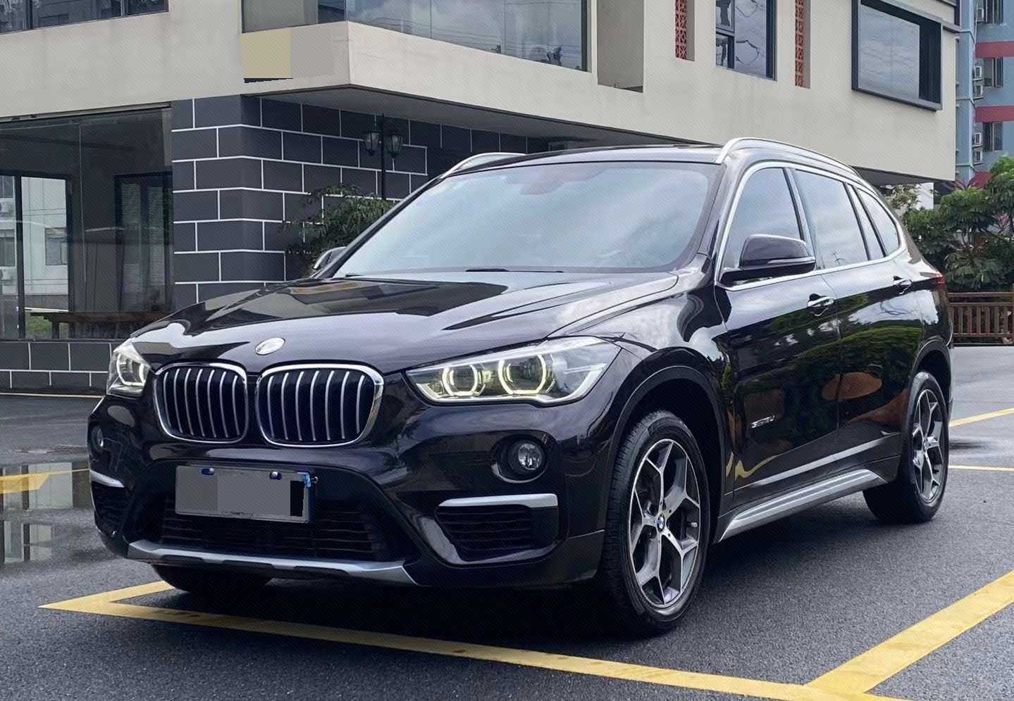 2017 2017 car image