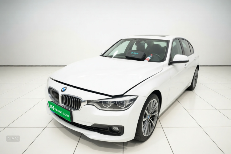 BMW 3 Series 2018 car image #2