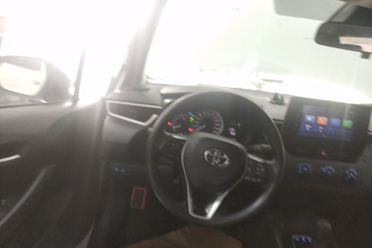 Toyota Corolla 2023 immagine di auto #11
