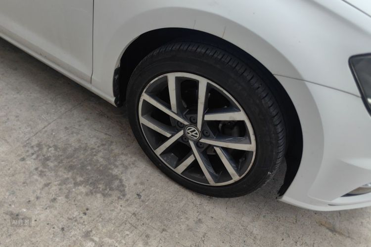 Volkswagen Golf 2020 car image #9
