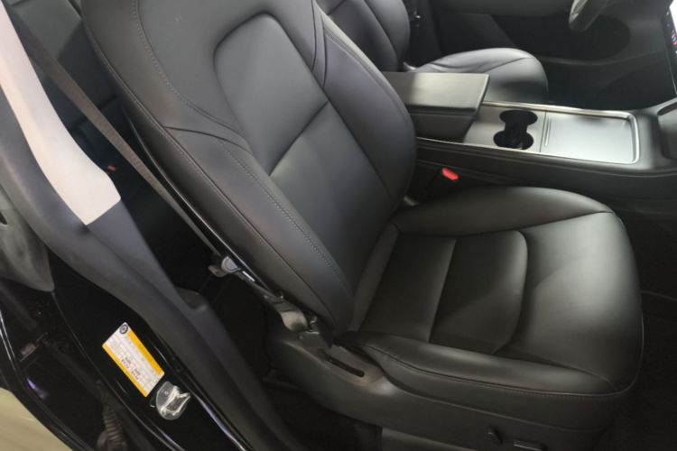 Tesla Model Y 2021 #24 Tesla Model Y 2021 car image #24