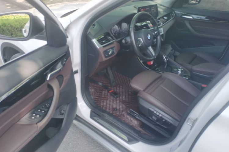 BMW X1 2020 imagen de coche #12