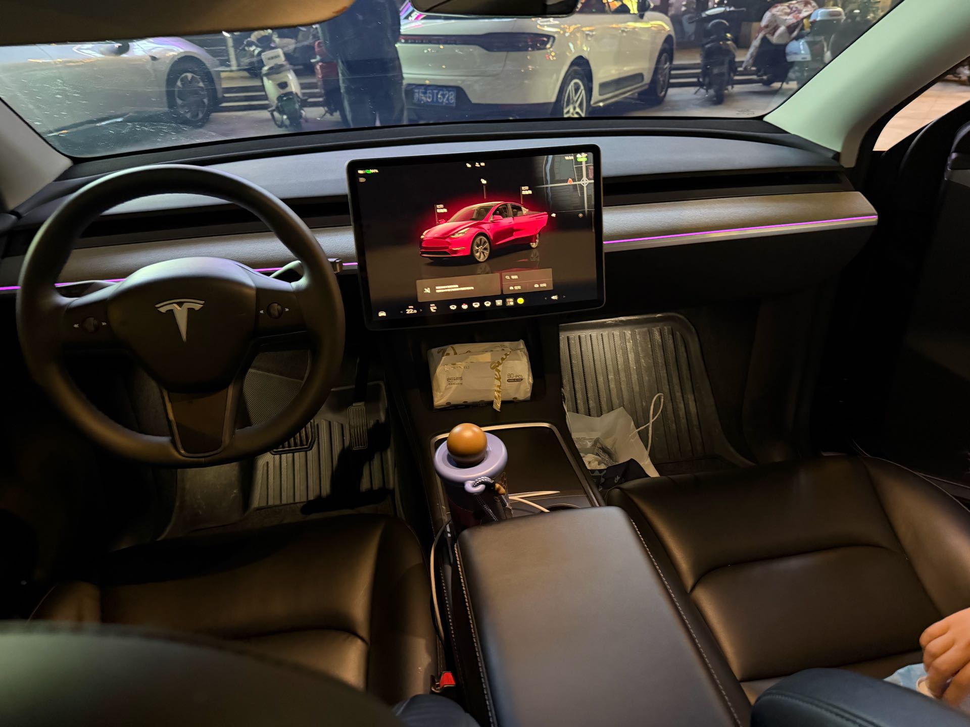 Tesla Model Y 2024 #5 Tesla Model Y 2024 immagine di auto #5