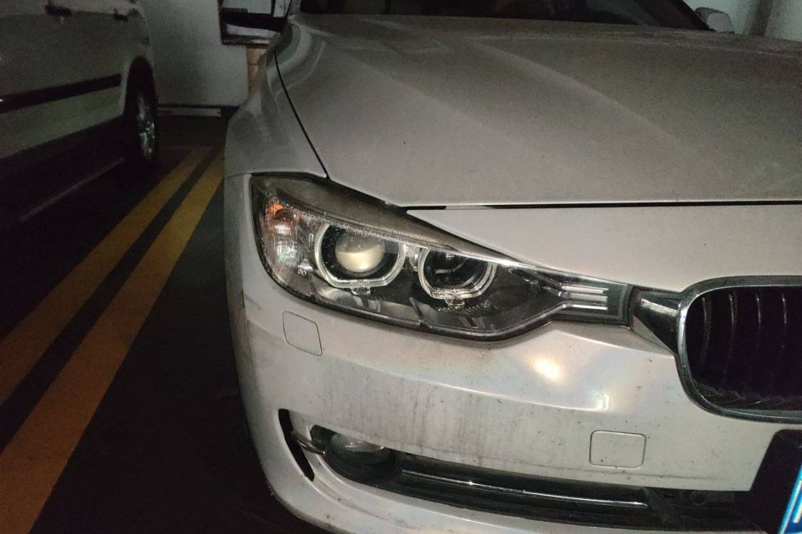 BMW 3 Series 2012 car image #7