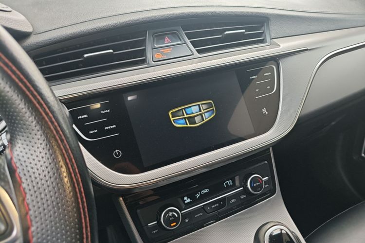 GEELY Emgrand GS 2019 car image #13
