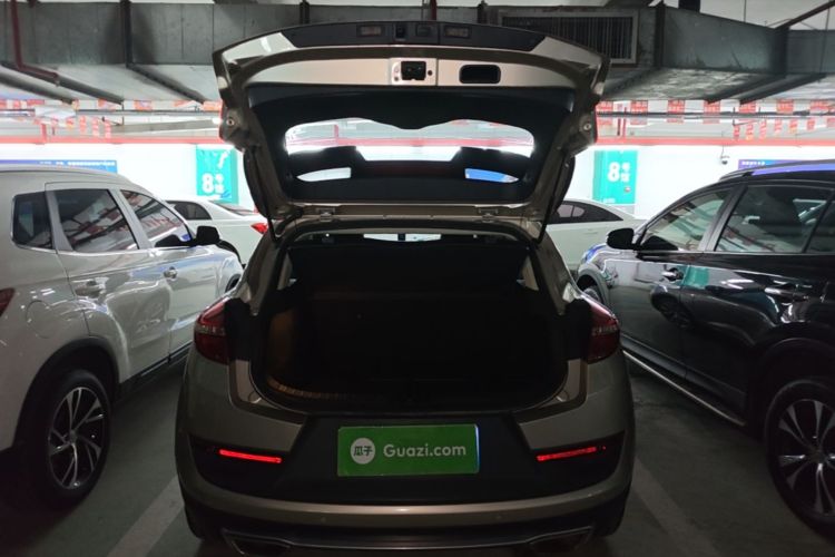 GEELY Emgrand GS 2017 car image #21