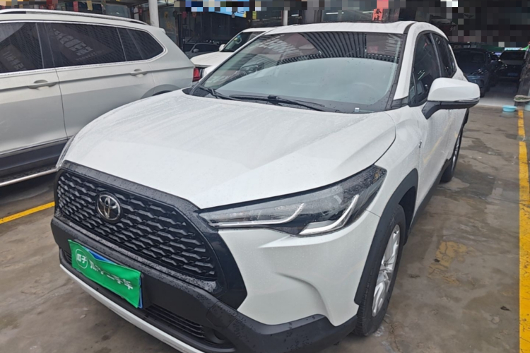 Toyota Corolla Cross 2025 car image #2