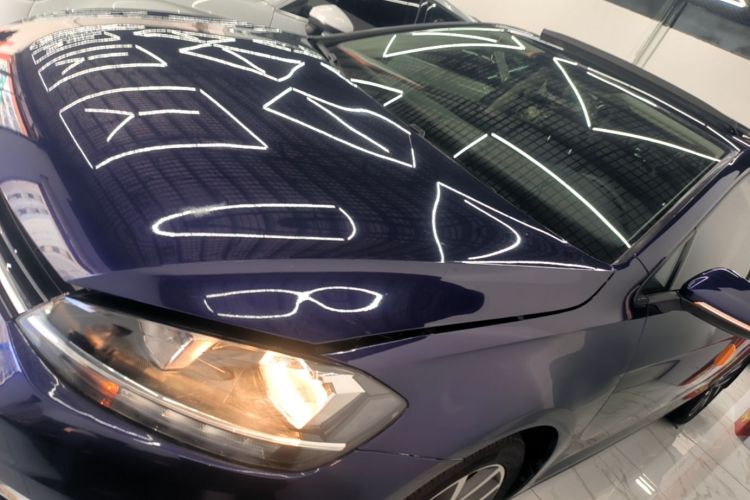 Volkswagen Golf 2020 car image #2
