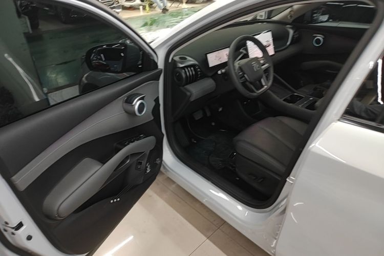 BYD Yuan Plus 2025 #16 BYD Yuan Plus 2025 car image #16