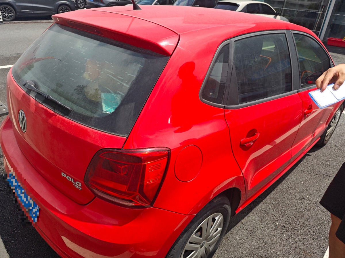 Volkswagen Polo 2018 car image #2