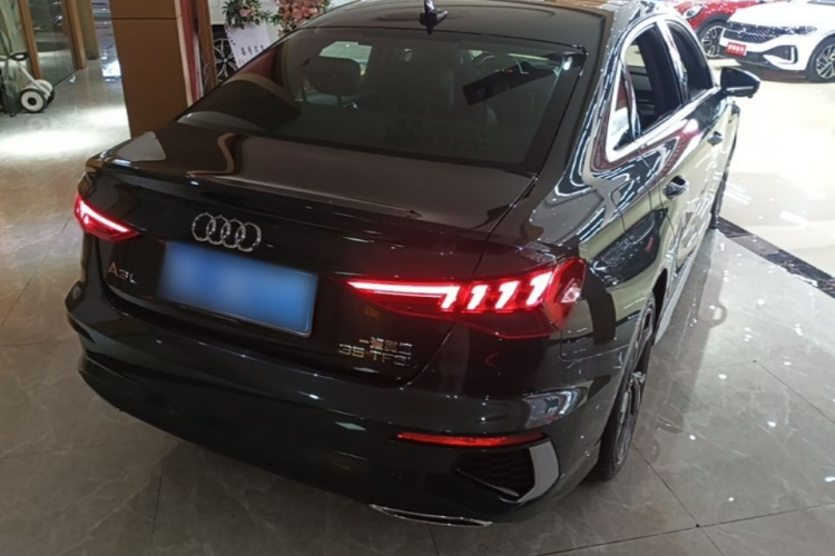 Audi A3 2022 immagine di auto #5