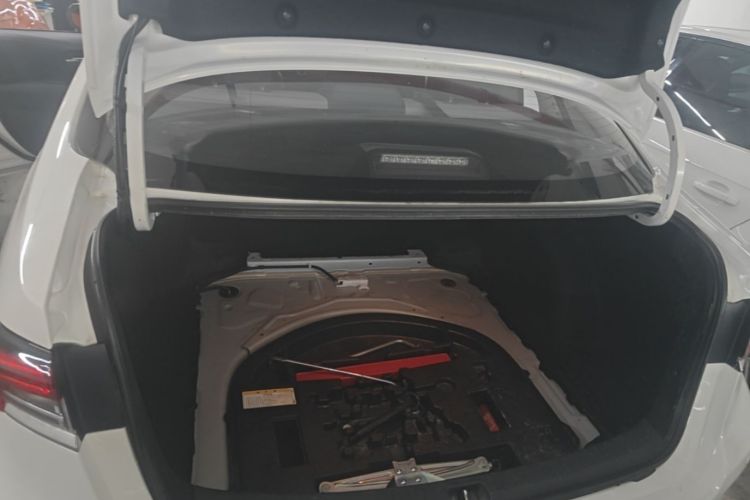 Toyota Corolla 2023 car image #19