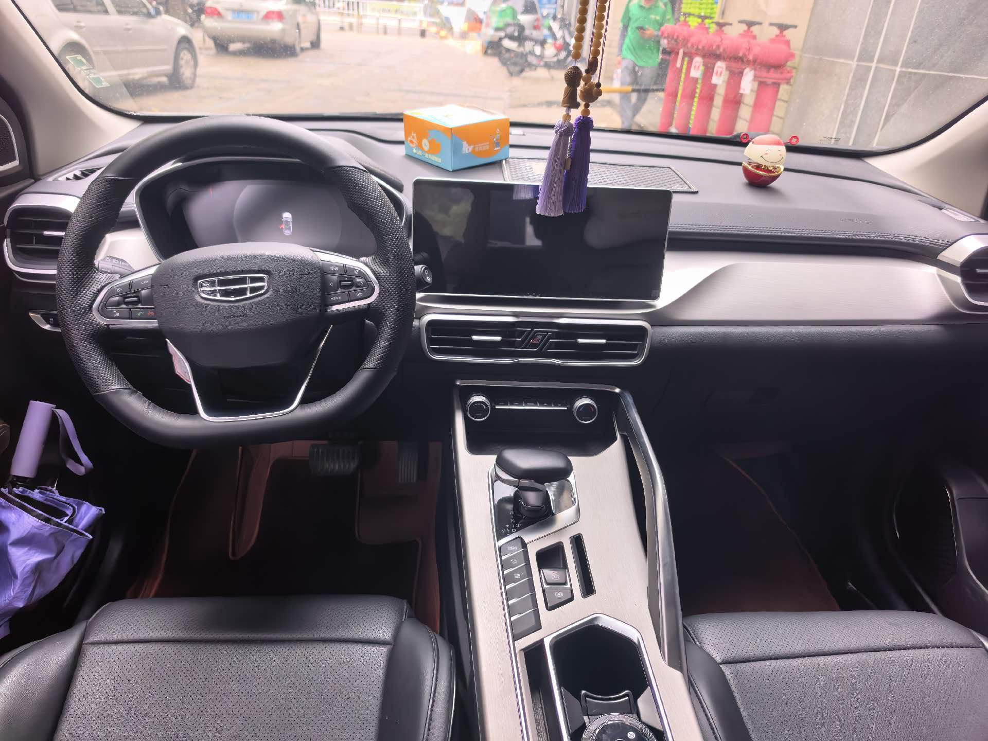 GEELY Coolray 2023 car image #3