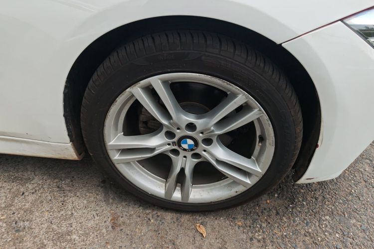 BMW 3 Series 2017 car image #9