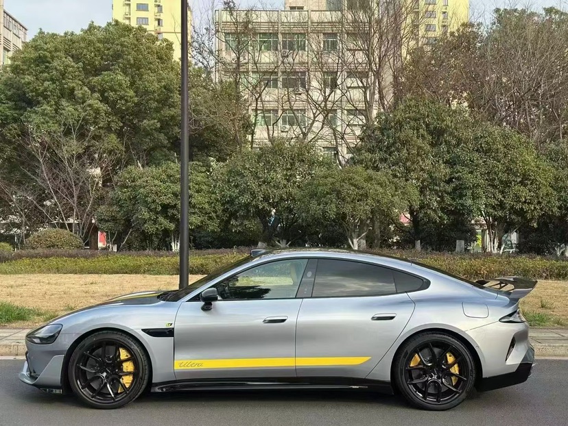 小米汽车 小米SU7 Ultra 2025 汽车图片 #5