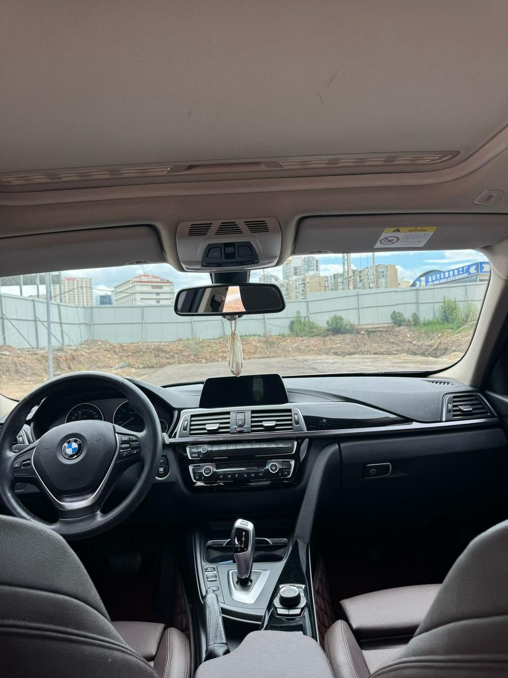BMW 3 Series 2018 #7 BMW 3 Series 2018 imagem de carro #7