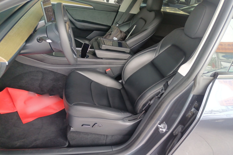 Tesla Model Y 2022 #15 Tesla Model Y 2022 car image #15