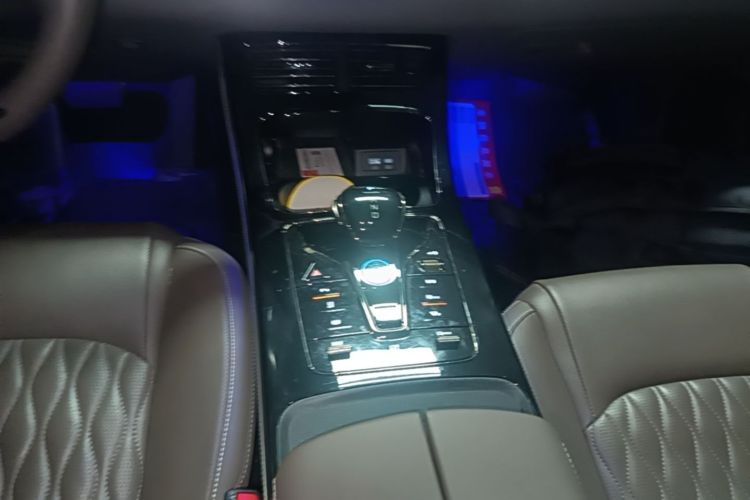 BYD Han 2023 car image #14