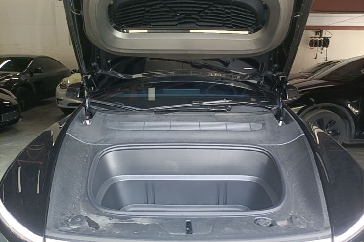 Tesla Model Y 2026 car image #20
