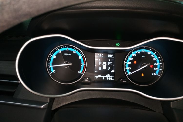 GEELY Emgrand 2021 #12 GEELY Emgrand 2021 imagen de coche #12