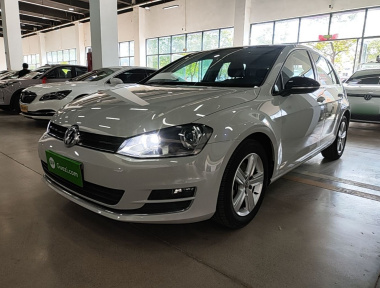 Volkswagen Golf 2017 car image 