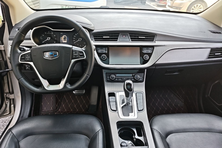 GEELY Emgrand GS 2018 car image #10