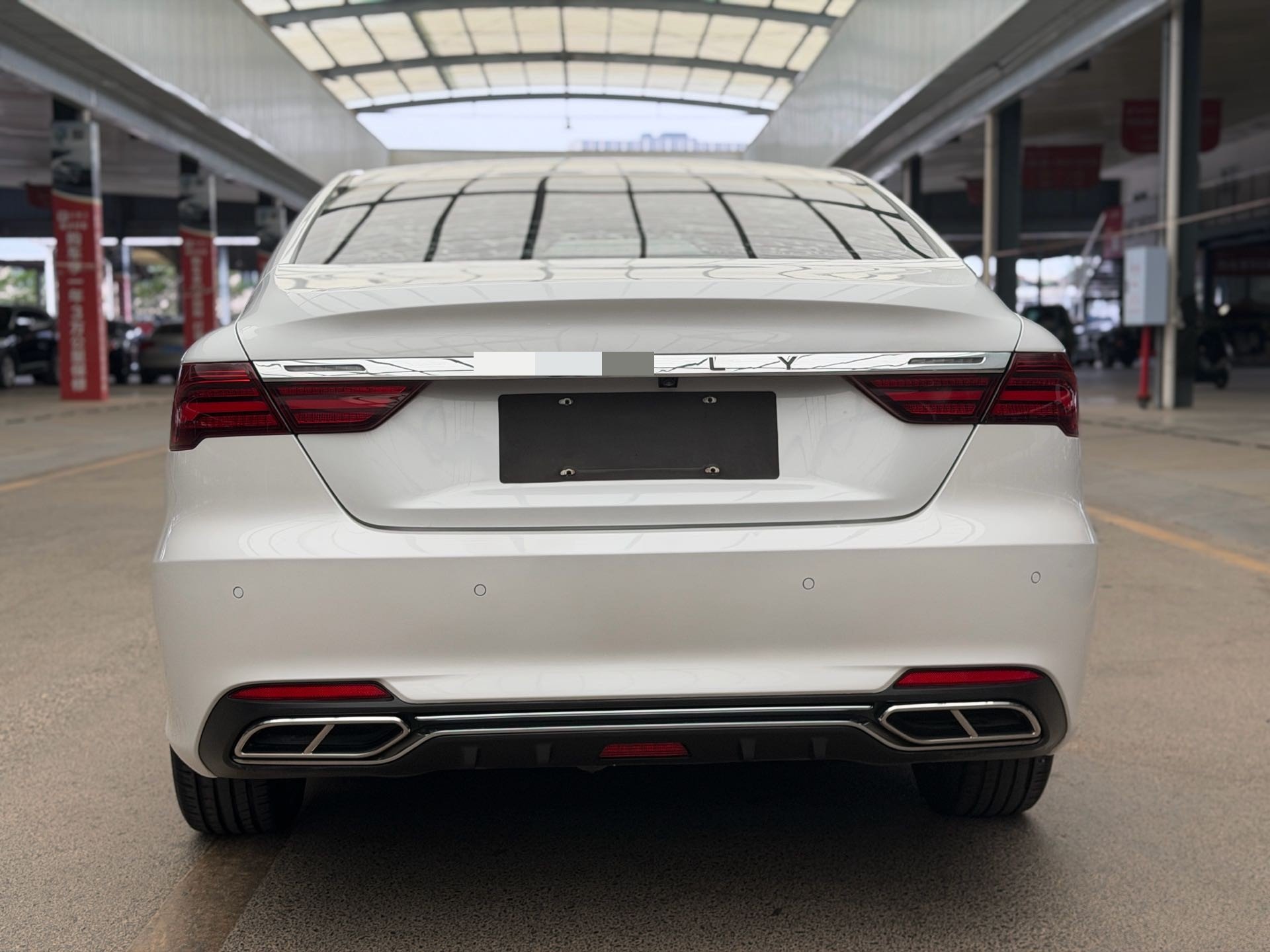 GEELY Binray 2018 car image #4