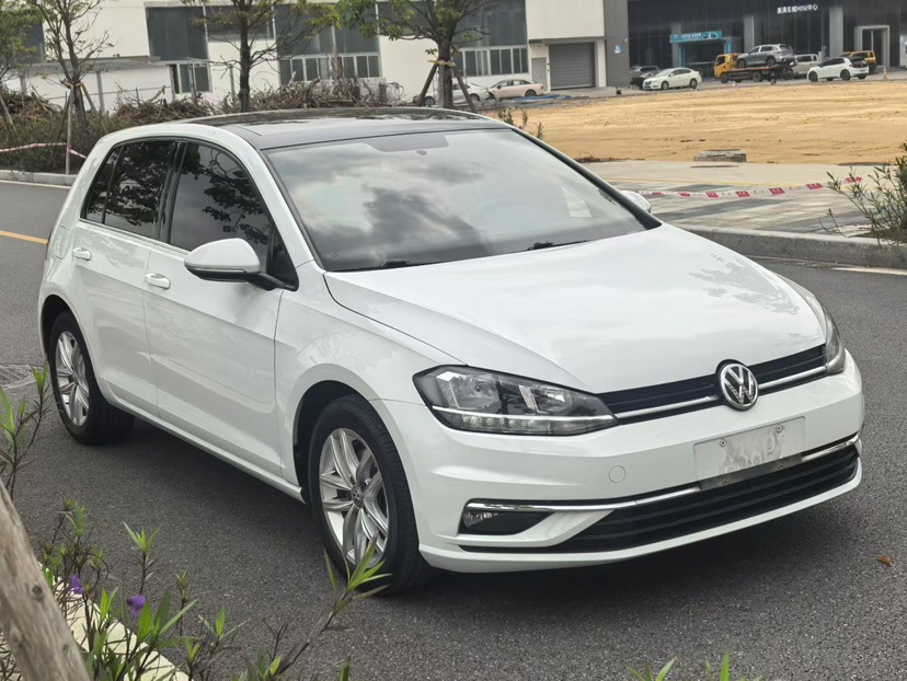 Volkswagen Golf 2018 Volkswagen Golf 2018 car image