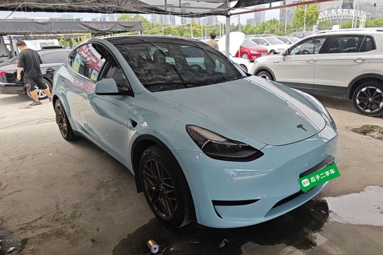 Tesla Model Y 2022 #4 Tesla Model Y 2022 car image #4