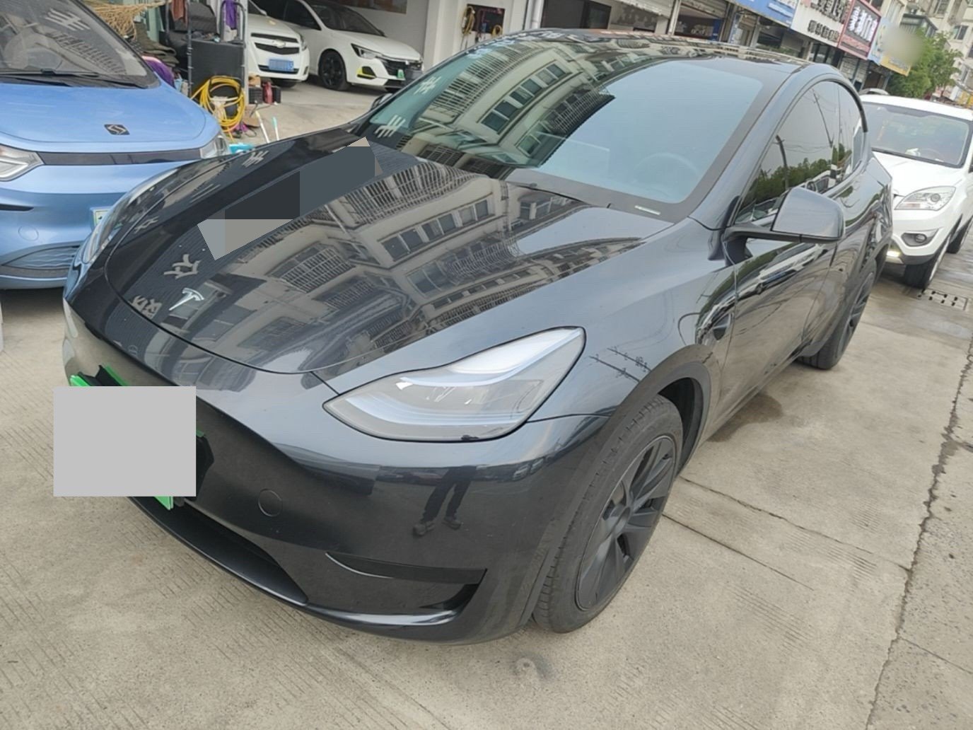Tesla Model Y 2024 Tesla Model Y 2024 car image