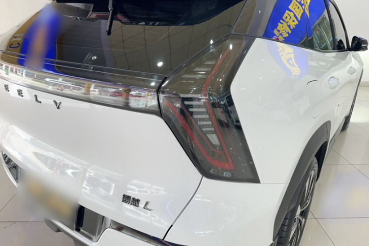 GEELY Boyue L 2025 изображение автомобиля #11
