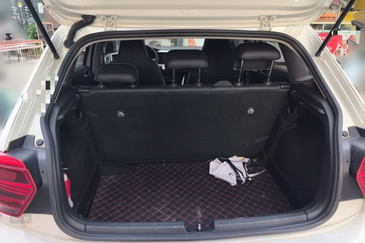 Volkswagen Polo 2021 car image #21