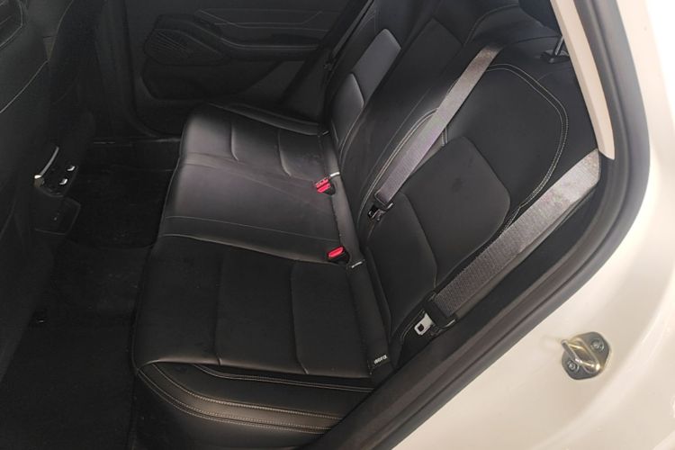 GEELY Emgrand 2024 car image #17