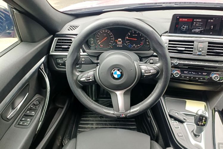 BMW 3 Series GT 2019 صورة سيارة #15
